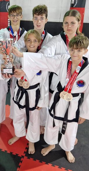 Children Champions Taekwondo in Swindon